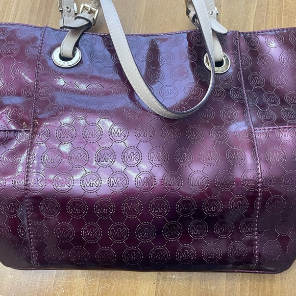 Michael Kors red tote purse - Picture 5 of 9